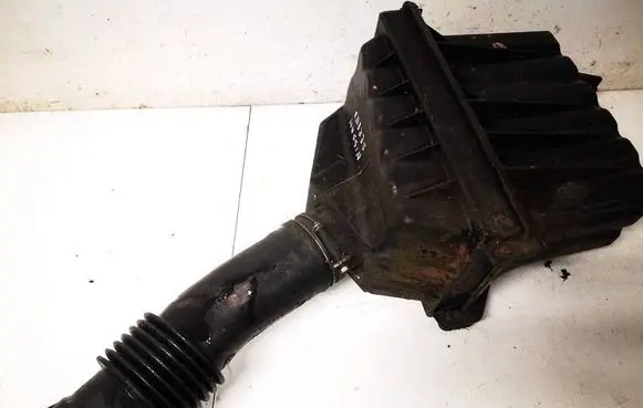 Nissan Serena Air filter box 1c500 nissan1c500