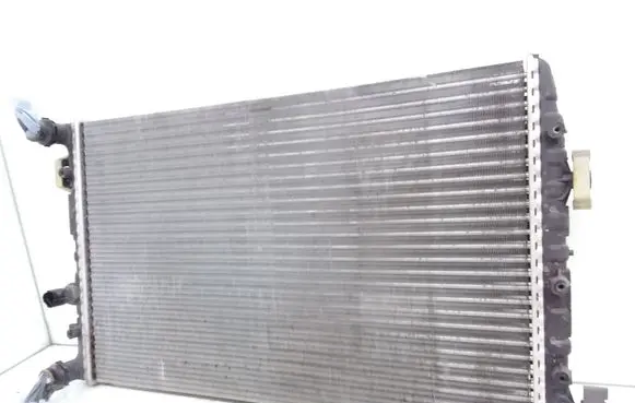 Skoda Roomster (5J) Coolant radiator 6Q0121253Q