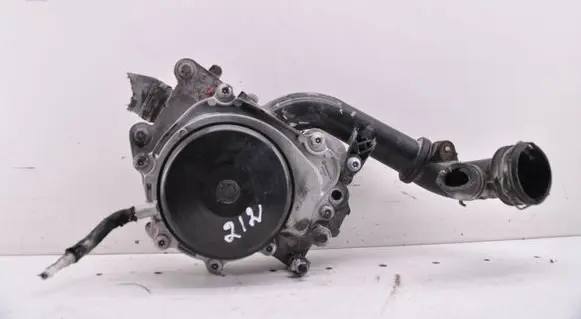 Mercedes-Benz E W212 Water pump 013046804 A6512001651