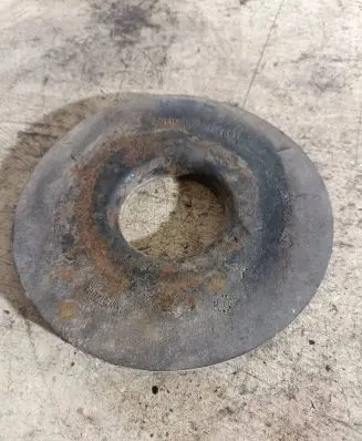 Renault Espace IV Coil spring mount 