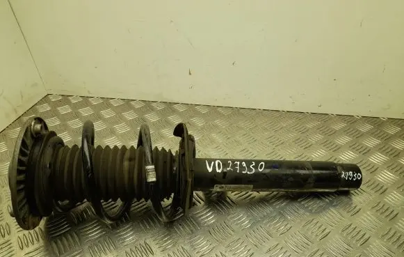 BMW 4 F32 F33 Front shock absorber with coil spring 6856628