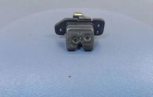 KIA Ceed Tailgate/trunk/boot lock/catch/latch 13921-00010