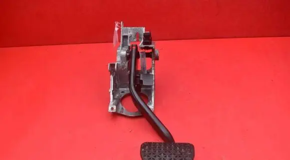 BMW X1 E84 Accelerator throttle pedal 6751975