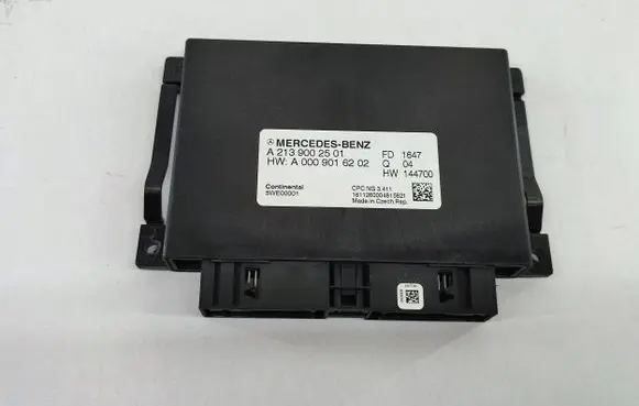 Mercedes-Benz E W213 Gearbox control unit/module A2139002501
