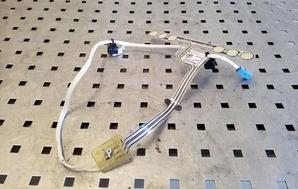 Volkswagen Golf VI Seat pressure sensor 5K0963553