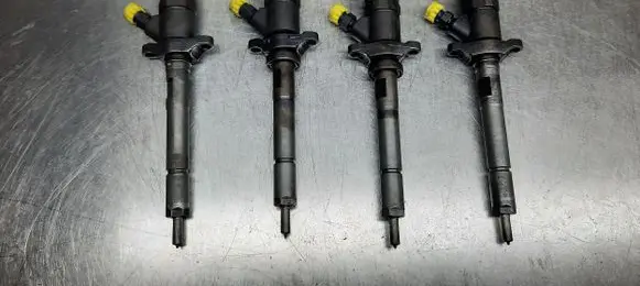 Peugeot 407 Fuel injectors set 0445110188