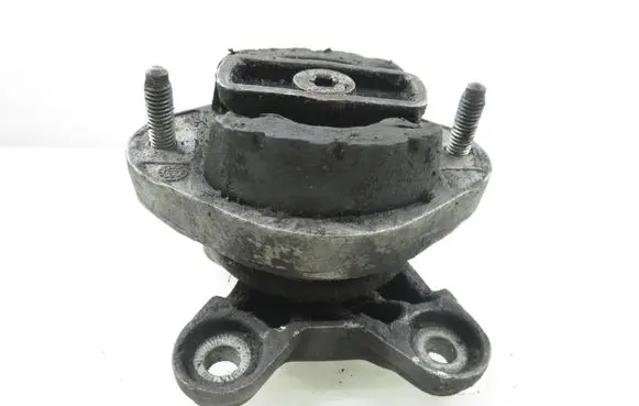 Audi A4 S4 B6 8E 8H Gearbox mounting bracket 