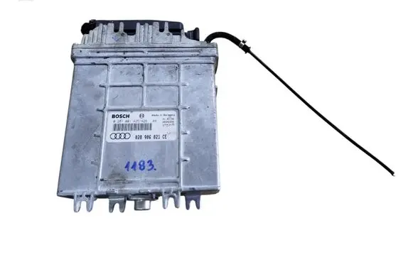 Volkswagen PASSAT B5 Engine control unit/module 028906021CE 0281001425 0281001426