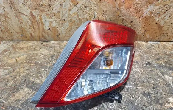 Toyota Yaris Rear/tail lights