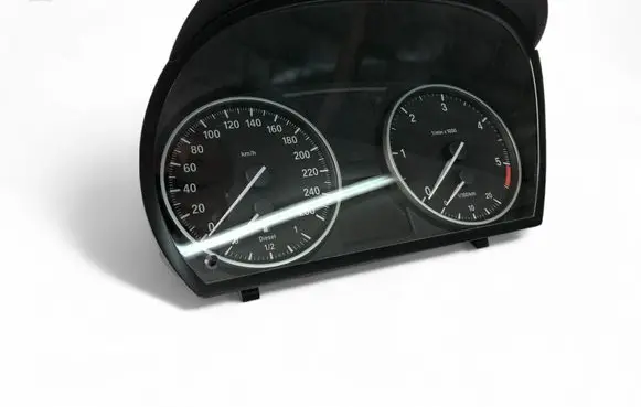 BMW 3 E90 E91 Speedometer (instrument cluster) 9242346