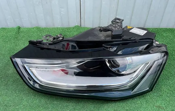 Audi A4 S4 B8 8K Headlight/headlamp 8K0941005C LE10B6235