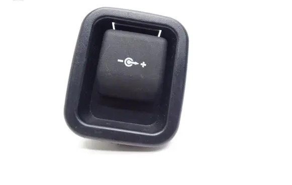 BMW 3 F30 F35 F31 12 V Socket (rear) 6904008