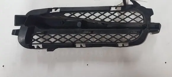 Jaguar XF Front bumper lower grill 8X2315K232BC 8X2315K232AD