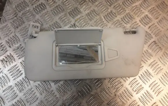 Sun visor