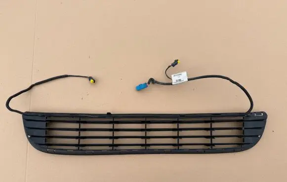 Peugeot Partner Front bumper lower grill 9681519877 20103581