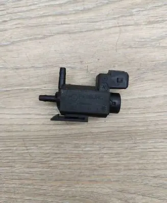 Volvo XC90 Turbo solenoid valve 30611668