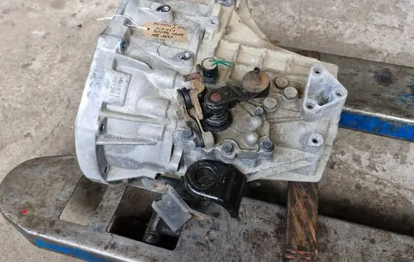 KIA Picanto Manual 5 speed gearbox M51671 701381