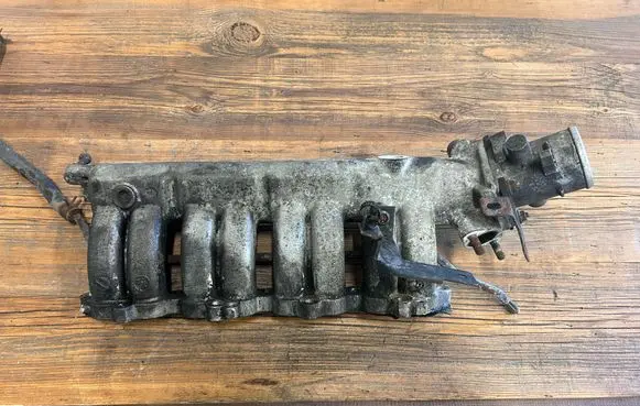 KIA Cerato Intake manifold