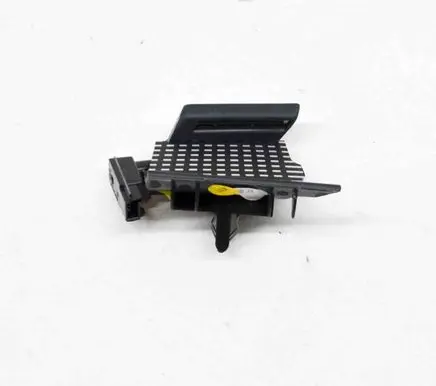 Volvo XC40 Dashboard glove box trim 32260139 32234620