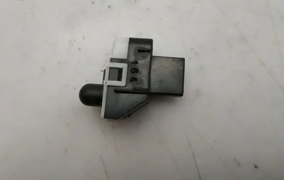 Audi A6 S6 C5 4B Sun solar sensor 4D0907539