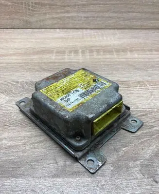 Mitsubishi Pajero Sport I Airbag control unit/module MR268168 X6T41181