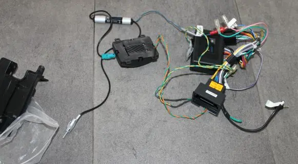 Opel Astra J Sound system wiring loom STK353 LEAD517 RTA