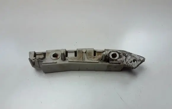 Ford Focus Front bumper mounting bracket BM5117D958A