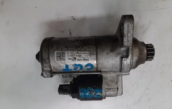 Volkswagen Polo V 6R Starter motor 02Z911021C