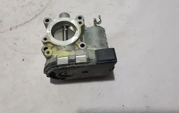 Mercedes-Benz GLA H247 Throttle valve A2821410200