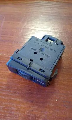 Mercedes-Benz ML W163 Headlight level height control switch A1638200010
