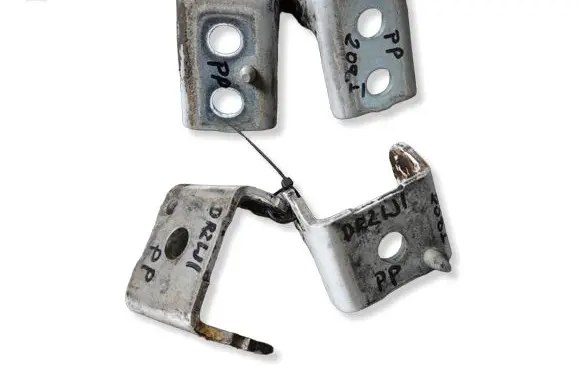 Peugeot 208 I Front door hinge set 1KLP