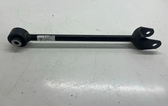 Tesla Model 3 Rear upper control arm/wishbone 104444400A