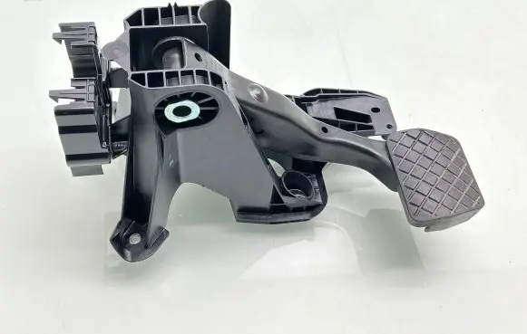 Volkswagen PASSAT B8 Brake pedal 5Q1723058BG