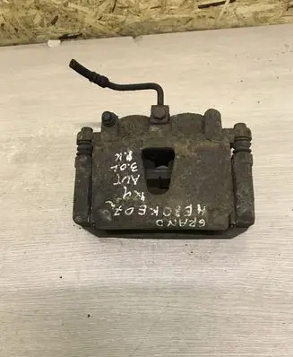 Jeep Grand Cherokee (WK) Front brake caliper
