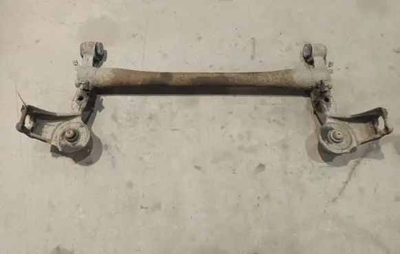 Opel Astra H Rear subframe 
