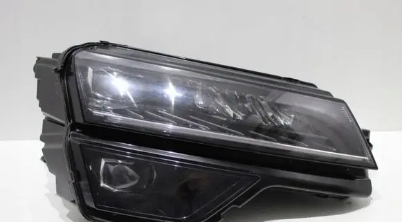 Skoda Karoq Headlight/headlamp