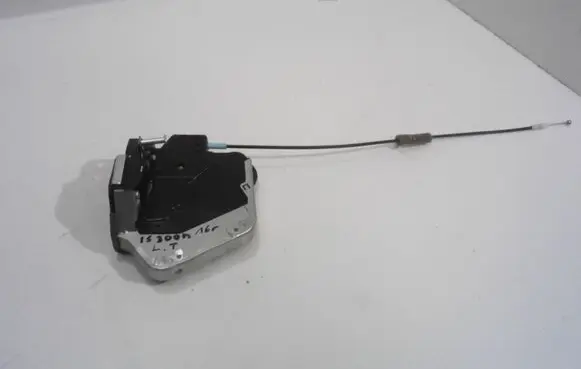 Lexus IS III XE30 Rear door lock 5D1804