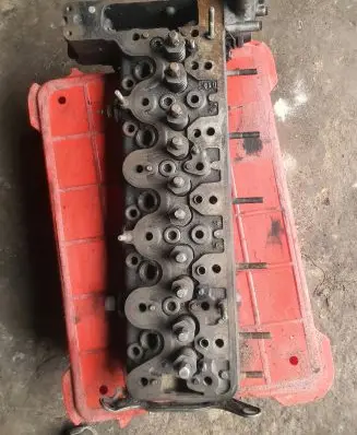 Mercedes-Benz W123 Engine head 6170160301