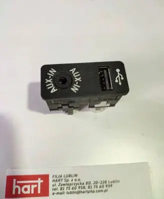 BMW 3 F30 F35 F31 AUX in-socket connector 9229246