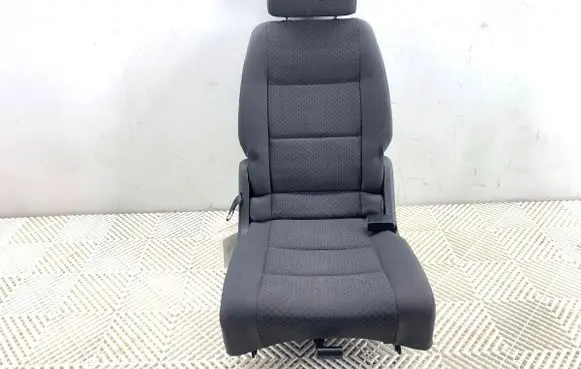 Volkswagen Touran I Rear seat 