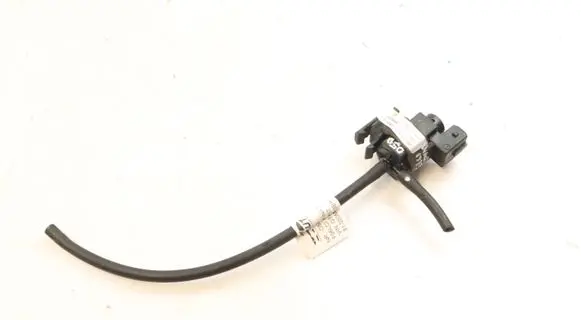 BMW 6 F06 Gran coupe Turbo solenoid valve 7612632 L26452CA 14089210