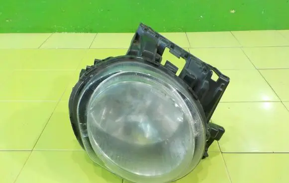 Nissan Juke I F15 Headlight/headlamp PRZOD