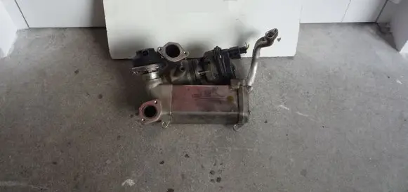 Audi Q7 4M EGR valve line/pipe/hose 057131511H