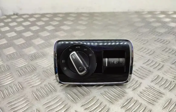 Skoda Superb B6 (3T) Light switch 3T0941431B