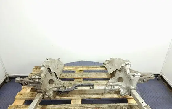 Audi Q7 4L Front subframe 4M0399315R