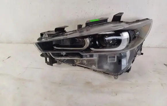 Mazda CX-5 II Headlight/headlamp