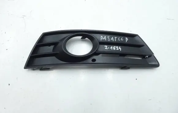 Volkswagen PASSAT CC Front fog light trim/grill 3C8853666C