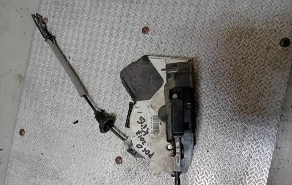 Volkswagen Polo V 6R Rear door lock 6R4839015A