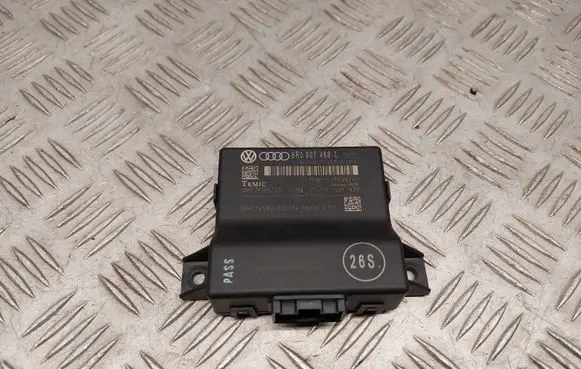 Audi A4 S4 B8 8K Gateway control module 8R0907468L