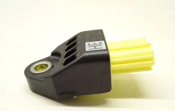Lexus RC Airbag deployment crash/impact sensor 8983153050